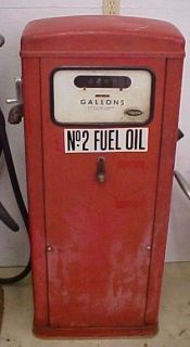WAYNE MODEL 12 GAS PUMP UNRESTORED NEEDS NEW OWNER