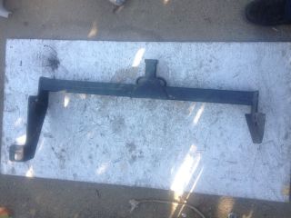 03 Ford Focus ZX3 OEM Bolt On Trailer Hitch Class 1 DOHC 2.3
