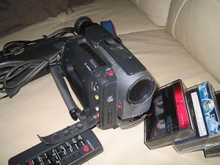 Sony CCD TRV81E Hi8 30X SteadyShot Handycam Camcorder