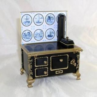 Schopper Old Fashioned Dollhouse Stove w/ Deft Tile