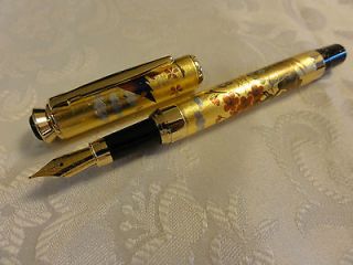Japanese Golden Makie fountain Pen “ Mt. Fuji and Flowers