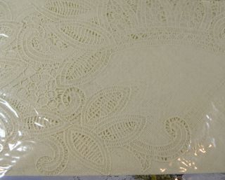 round ivory table cloths