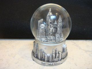 NEW YORK CITY SILVER LINED NEW YORK 65MM SNOW GLOBE NEW