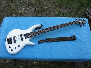 Tobias Toby Bass Guitar,4 String,White,C​lean,