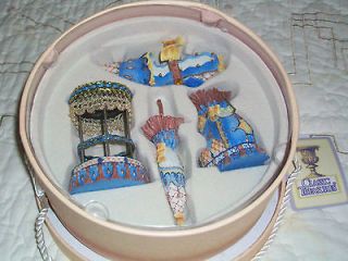 NEW WITH TAGS* 4 PIECE SET, CERAMIC UMBRELLA, PURSE, SHOE AND STAND