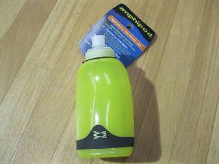 Amphipod Hydraform Handheld Lite Bottle   Green/Black   12 oz.   Item 