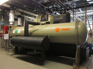910 ton Trane Water Cooled Chiller  2006