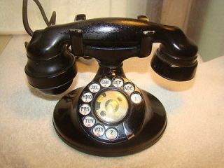 Vintage antique 1930s Western Electric D1 telephone