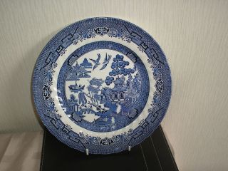 BLUE AND WHITE WILLOW PATTERN DINNER PLATE ROYAL WESSEX BLUE AND WHITE