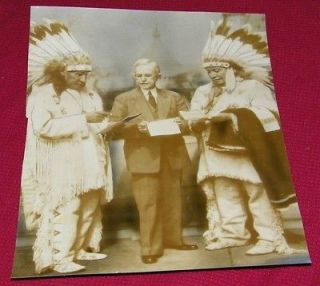 Old photo of INDIAN CHIEFS[PEACE TREATY in DC?]FULL INDIAN 