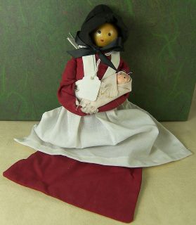 AMISH STYLE SITTING DOLL MOTHER & BABY WOOD & CLOTH HANDMADE SIMPLE 