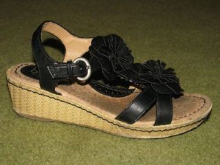 boc Born black leather flower sandals girls youth sz 1 2 wedge heels 