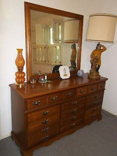 mirror dresser in Dressers & Chests of Drawers