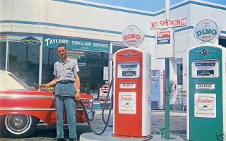 Jeffersonville IN Taylors Sinclair Service Postcard * Gas Station 