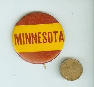 1950s University of Minnesota 1 3/4 football pin back button