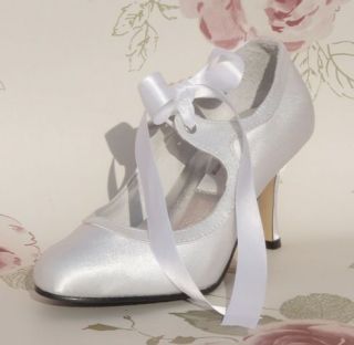 WHITE SATIN Vintage Style Bridal Wedding Shoes BNIB