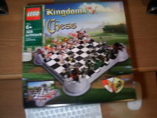 New LEGO SET Castle KINGDOMS Chess Board 28 Minifigures ( RARE )