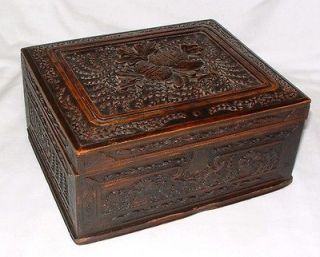 SUPERB CHRISTMAS ANTIQUE CARVED WOOD BOX CASKET TREEN TRINKET JEWELRY 