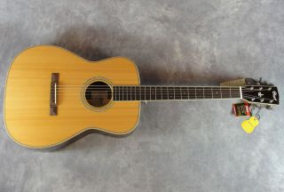 Cort L900C Luce Series Acoustic Guitar Solid Cedar top Solid Roeswood 