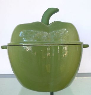Cast Iron Enameled Green Pepper 2qt Pot from Technique