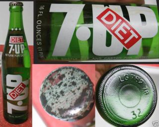 FULL Old 16oz DIET 7 Up SEVEN UP Green Glass Bottle