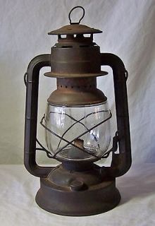 Antique Primitive #2 DIETZ D LITE Kerosene Railroad Barn Lantern 