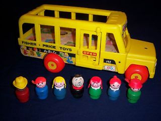 FISHER PRICE LITTLE PEOPLE WOODEN SCHOOL BUS WOODEN PEOPLES #192 LOT 