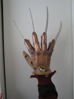   Real Glove Deluxe Mint in Box Nightmare on Elm Street Jason Myers