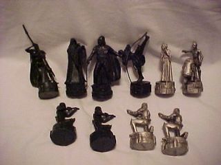 TEN 2005 PLASTIC STAR WARS FIGURES IN NICE CONDITION FROM THE 