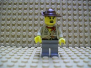 USED LEGO MINI FIGURE JOHNNY THUNDER MOVABLE ARMS & LEGS