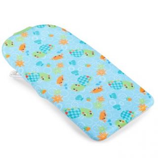This Fold n’ Store Bath Sling gives newborns the extra support and 