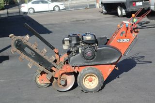 DITCH WITCH 1330 WALK BEHIND TRENCHER WITH HONDA GX340 11 HP ENGINE