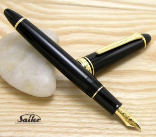 Sailor Profit Standard Glossy Black 14kt Gold Fine Fountain Pen 