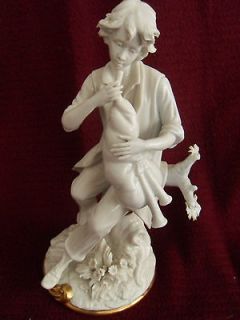 CERAMEC PORCELAIN NUOVA CAPODEMONTE BOY WITH BAG PIPES MADE IN ITALY