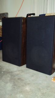 Floor Standing Speakers Pair in Home Speakers & Subwoofers