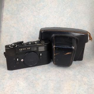 Leica M5 Rangefinder Camera body Black with Leather Case Germany Yr 