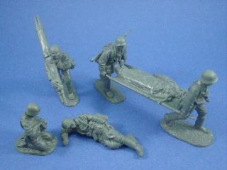 Plastic Toy Soldiers WWII German Infantry Medic Set 1/32 Scale 6 