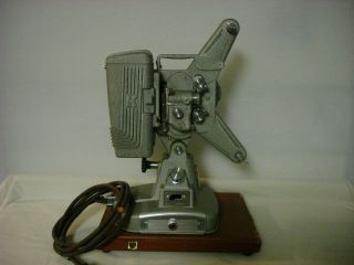 VINTAGE KEYSTONE 8MM MOVIE PROJECTOR MODEL 109D WITH BUILT IN FILM 