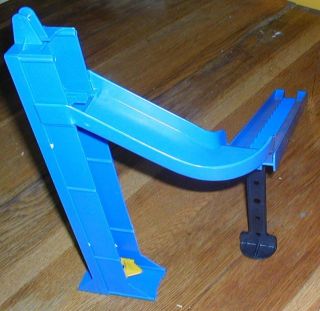 VINTAGE DOMINO RALLY BLUE POWER TOWER ELEVATOR STAIRS STAND SLIDE SEE 
