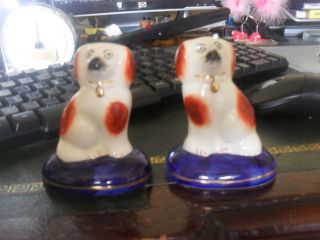 LOVELY PAIR OF MODERN MINIATURE REPRODUCTION STAFFORDSHIRE / WALLY 