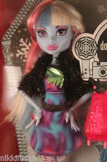 Monster High Picture Day Abbey Bominable Doll with Fearbook *IN HAND*