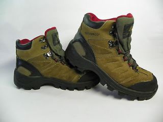 Ozark Trail Boots Pre owned Good Condition Size 7.5 M Green Color 