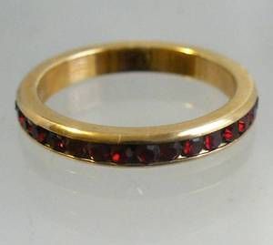 beautiful vintage avon gold and ruby eternity band time left
