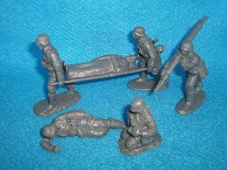 Classic Toy Soldiers CTS WWII German infantry medical unit and 