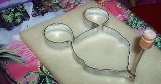 12V MICKEY MOUSE COOKIE CUTTER BIRTHDAY PARTY HANDLE LAST RUN NEW
