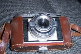 Wintage Edixa Isconar 12, 8/43 ISCO Gottingen 35mm Film Camera with 