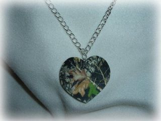 mossy oak breakup real tree camo heart pendant necklace redneck prom 