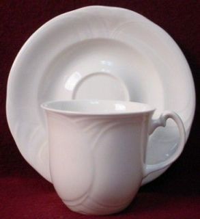 royal doulton china profile h5176 pattern cup saucer set time