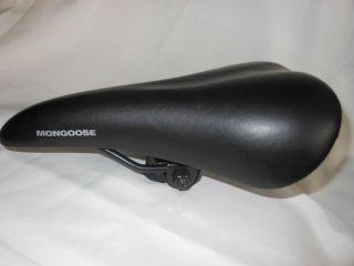 mongoose bicycle seat lightly used  22 50