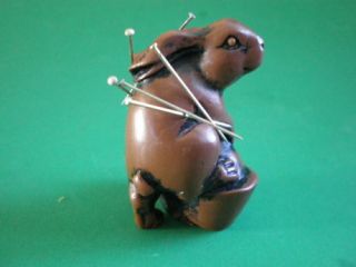 sewing craft resin magnetic pin cushion rabbit 